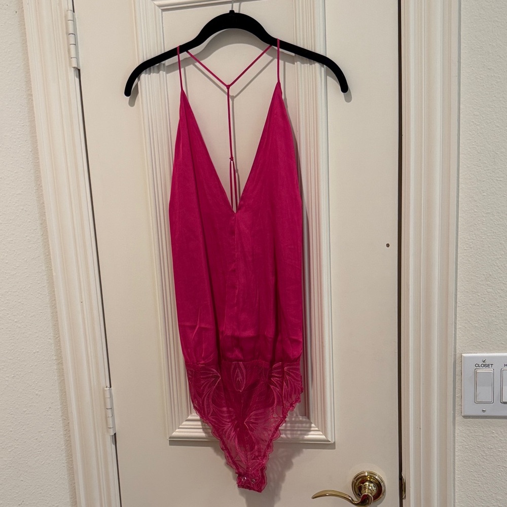 Express open-back Pink Bodysuit